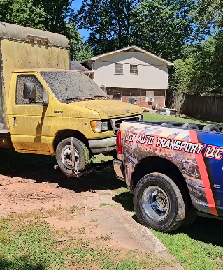 Leek Auto Transport- money for cars - old vehicle and truck removal services, towing jobs